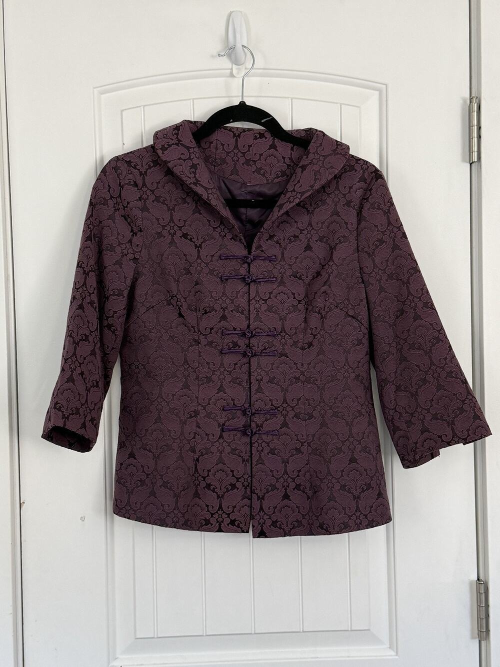 Vintage Small Purple Damask Brocade Jacket Shawl Collar Frog Closure Silk Lined